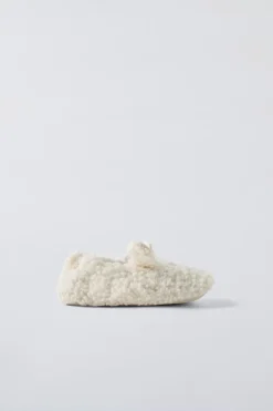 Niños ZARA 1½ - 6 Años·Zapatos|1½ - 6 Años·Zapatos<ZAPATILLA DE CASA OVEJITA