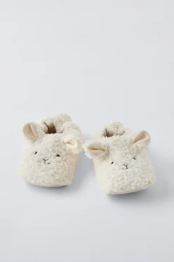 Niños ZARA 1½ - 6 Años·Zapatos|1½ - 6 Años·Zapatos<ZAPATILLA DE CASA OVEJITA