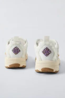 Niños ZARA 6 - 14 Años·Zapatos<ZAPATILLA DEPORTIVA FLORES