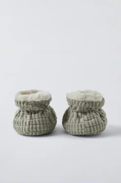 Niños ZARA 0 - 6 Meses·Patucos<ZAPATILLAS DE CASA ACOLCHADA
