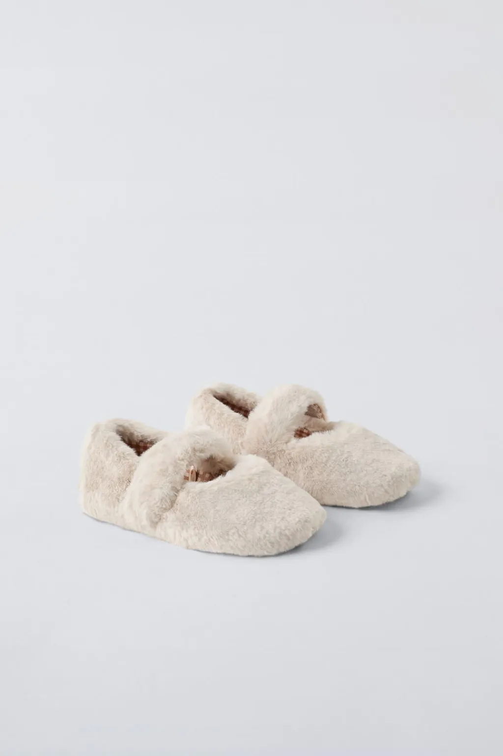 Niños ZARA 1½ - 6 Años·Zapatos<ZAPATILLAS DE CASA PELO