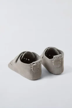 Niños ZARA 0 - 6 Meses·Patucos<ZAPATO ESTRELLAS PIEL