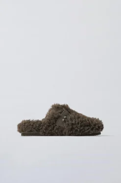 Niños ZARA 6 - 14 Años·Zapatos<ZUECO BORREGUILLO