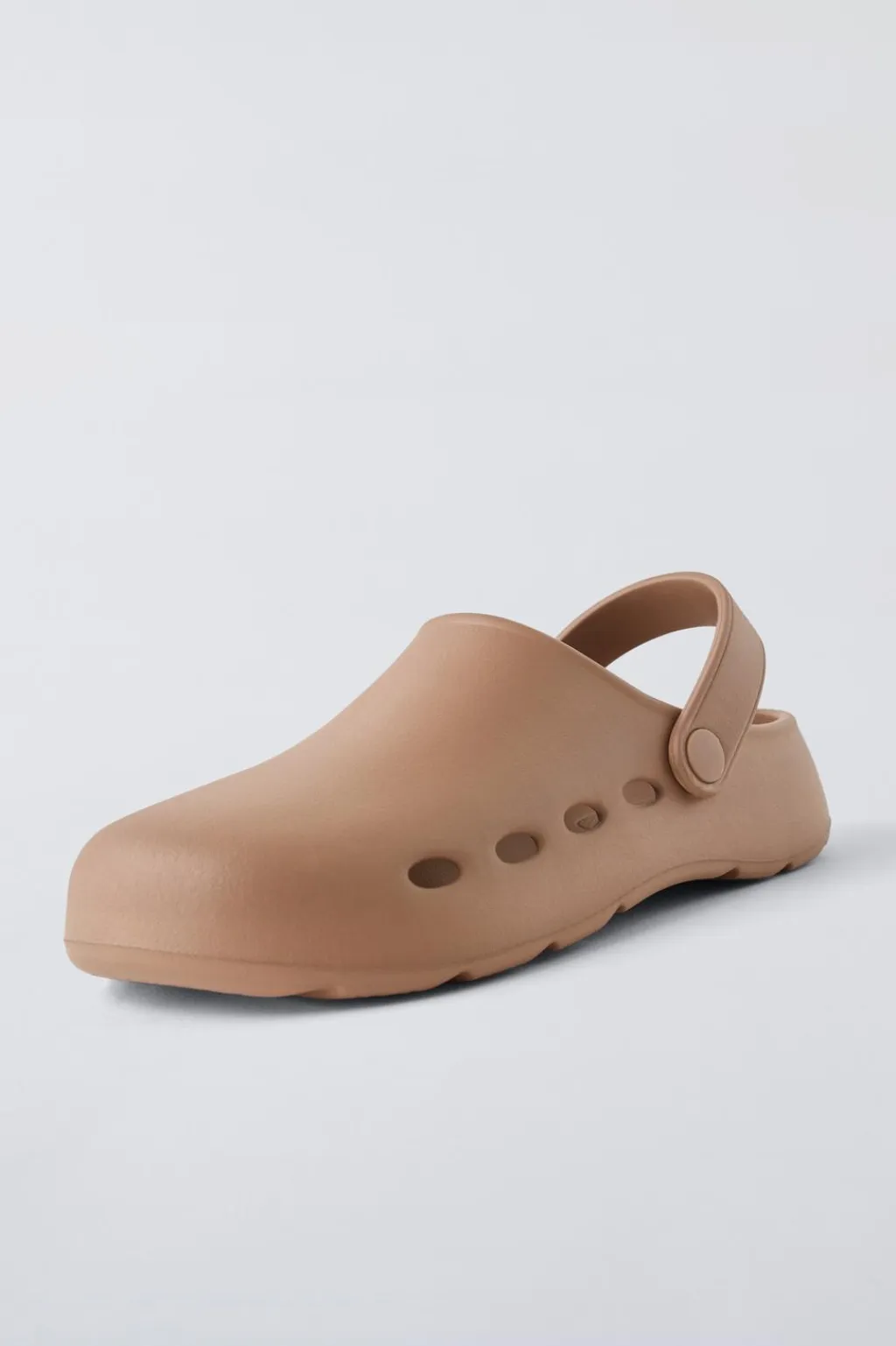 Niños ZARA 6 - 14 Años·Zapatos|6 - 14 Años·Zapatos<ZUECO ENGOMADO