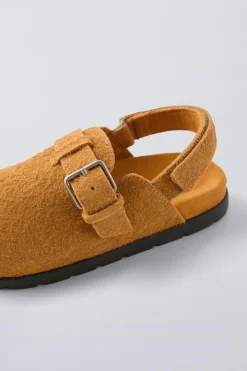 Niños ZARA 6 - 14 Años·Zapatos|6 - 14 Años·Zapatos<ZUECO PIEL