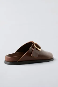 Niños ZARA 6 - 14 Años·Zapatos<ZUECO PIEL HEBILLA LATERAL